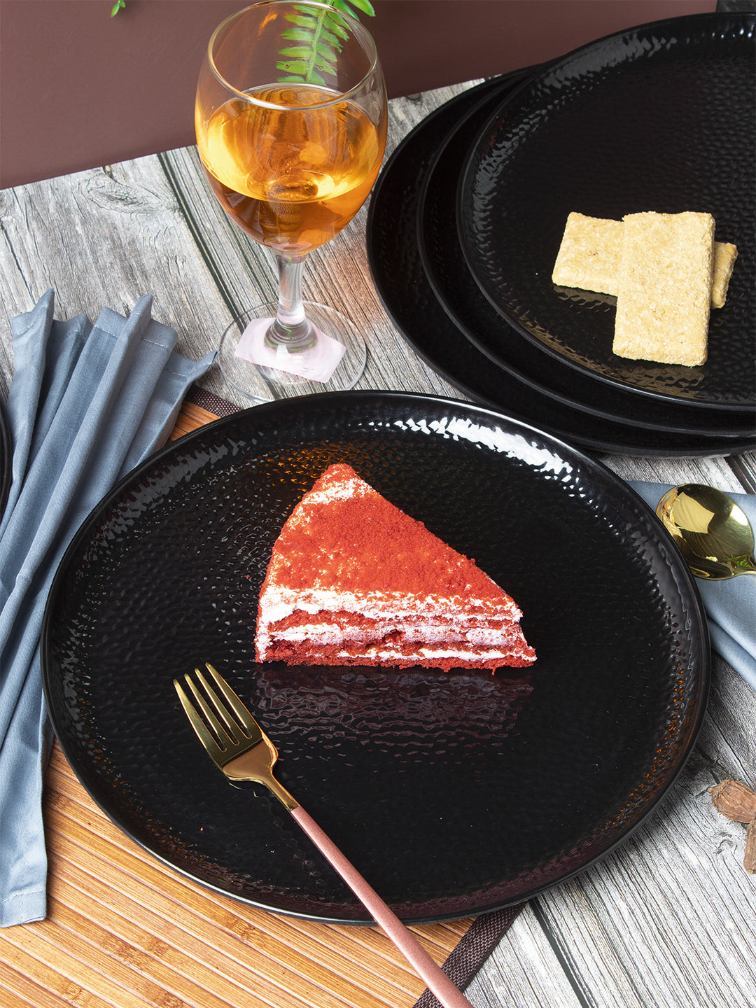 MARKET99 Black 6 Pieces Handcrafted and Hand Painted Melamine Matte Plates