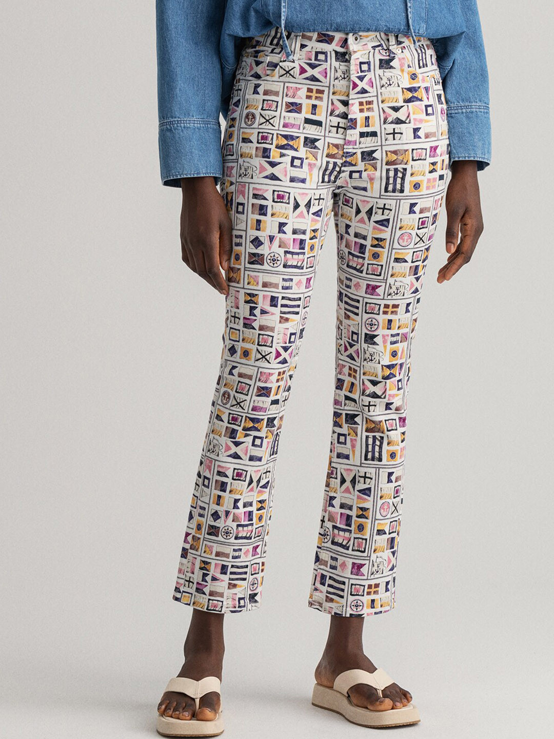 GANT Women White Highly Distressed Jeans