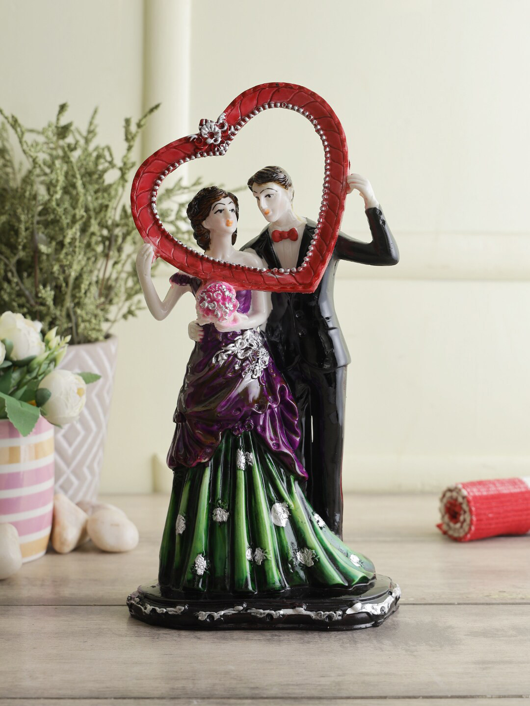CraftVatika Romantic Love Couple with Heart Purple Polyresin Glossy Living Room Medium Showpiece - 11.3 Inches