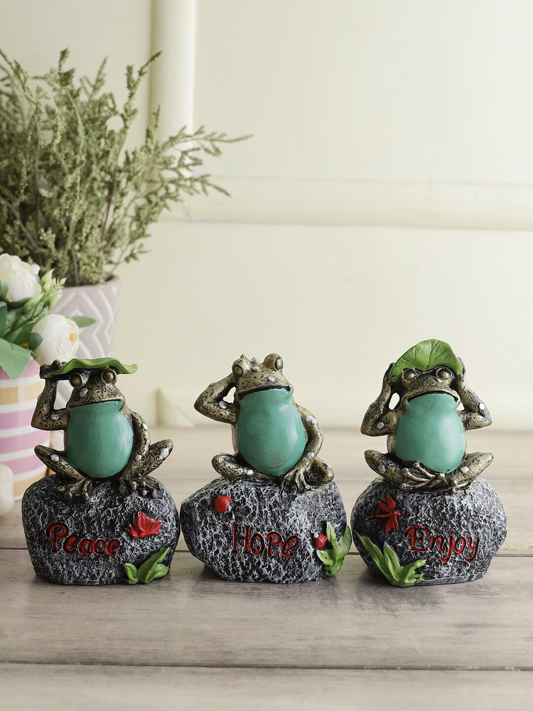 CraftVatika Set of 3 Green Frogs Statue Shelf Showpiece