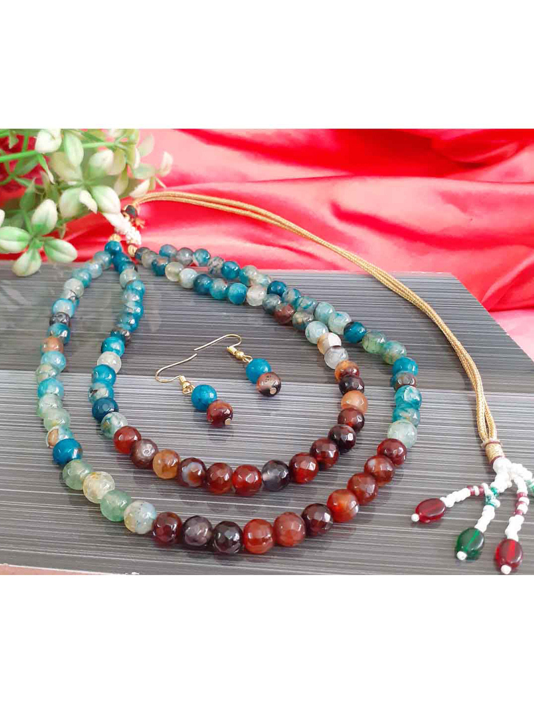 RICH AND FAMOUS Gold-Plated Multi-Coloured Quartz & Agate Beaded Brass Jewellery Set