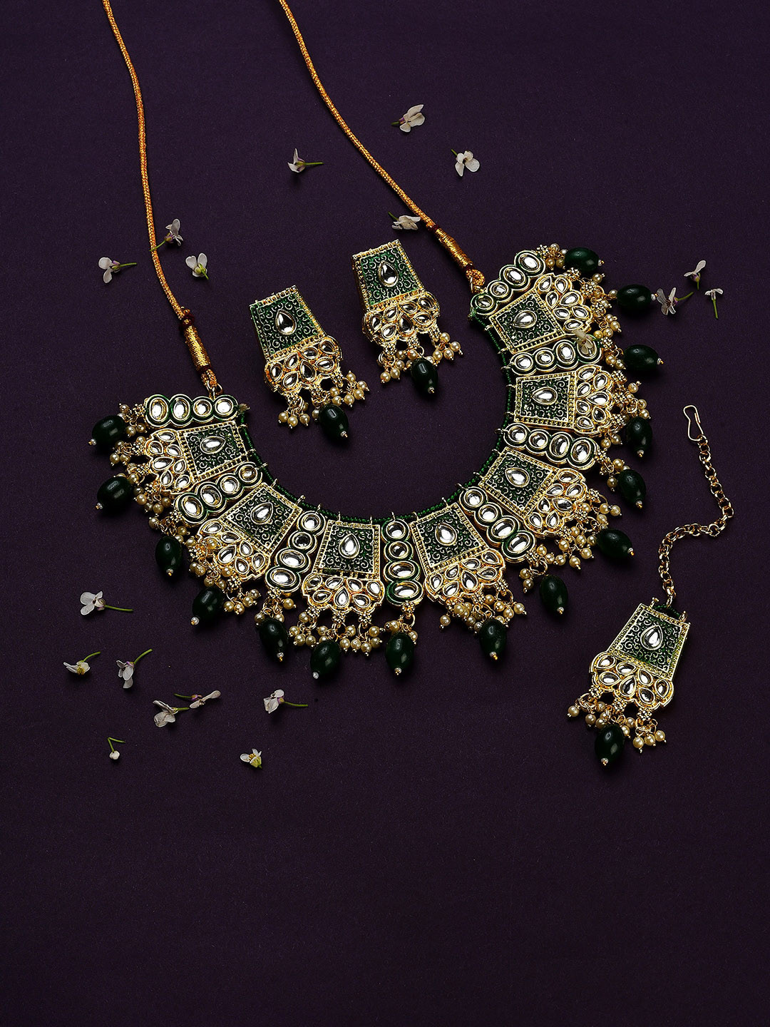 SOHI Women Green Kundan Gold Plated Necklace Set