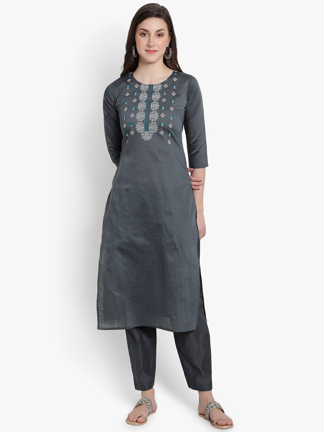 heemara Women Grey Thread Work Kurta with Trousers