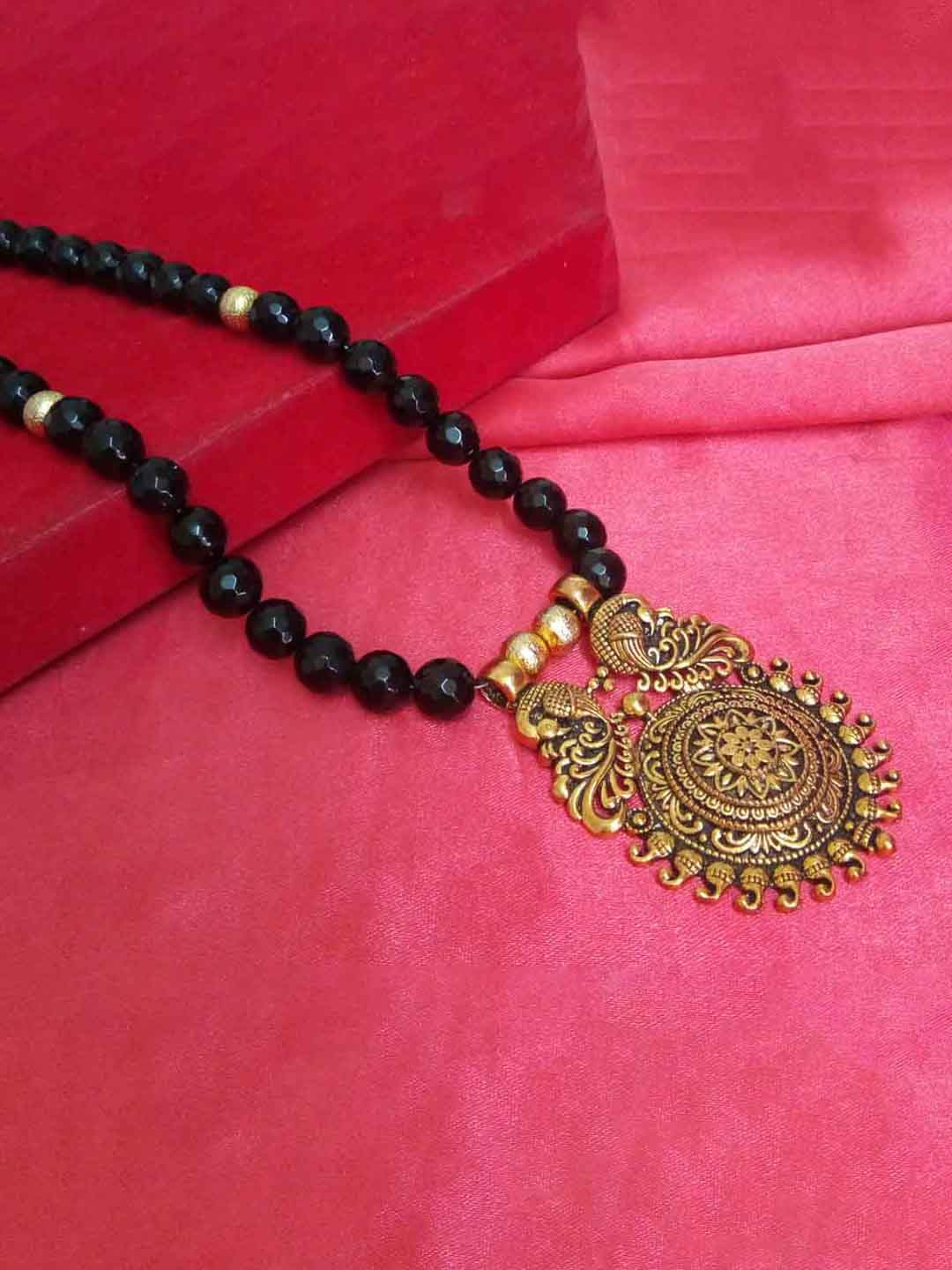 RICH AND FAMOUS Gold-Plated Black Agate & Micro Gold Beads Necklace