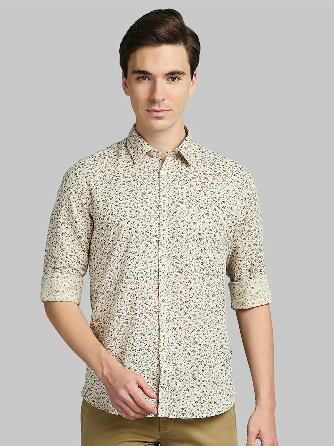 Parx Men Beige & Black Slim Fit Floral Printed Casual Shirt