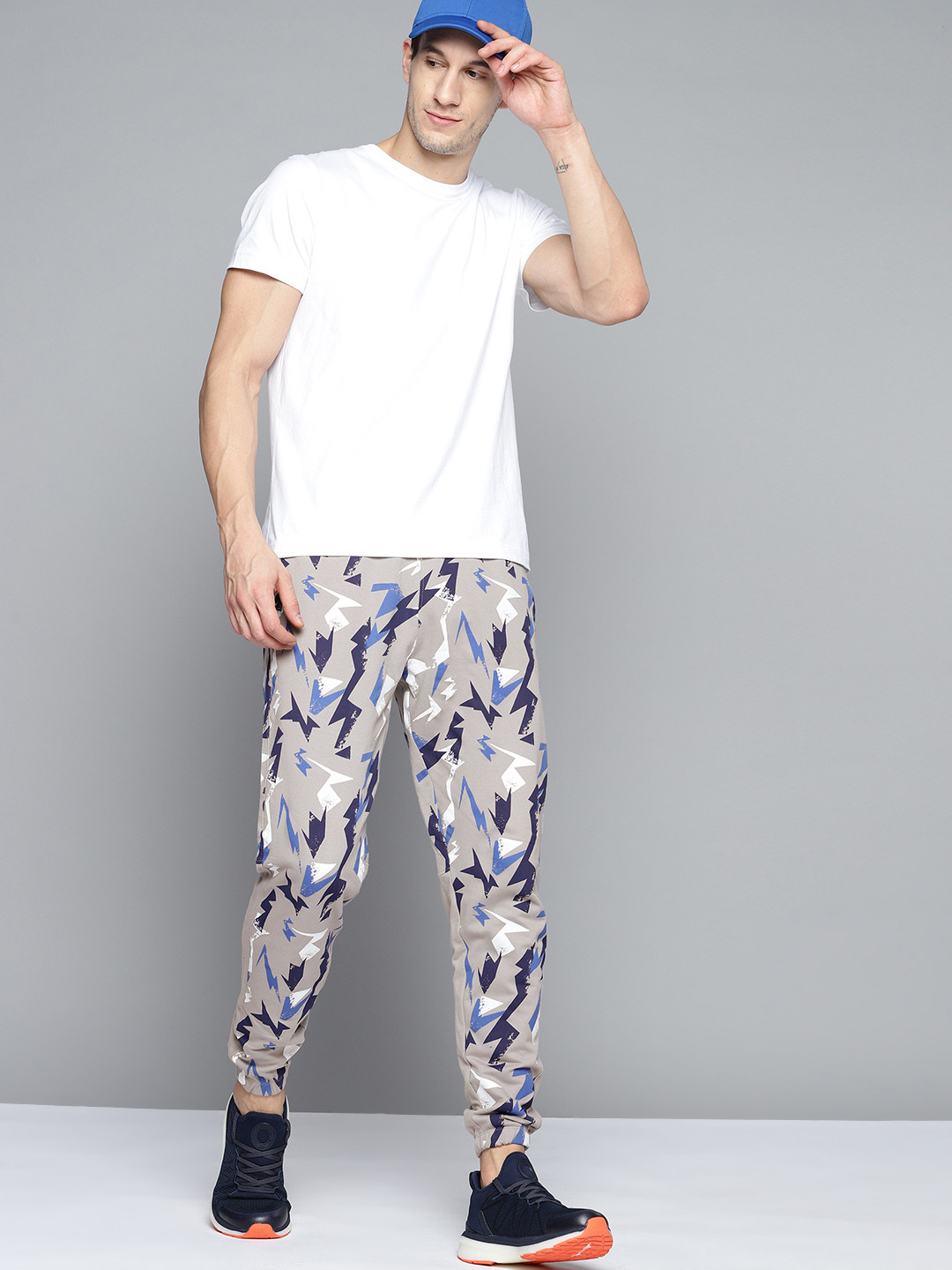 HRX By Hrithik Roshan Lifestyle Men Wet Weather Bio-Wash AOP Track Pants
