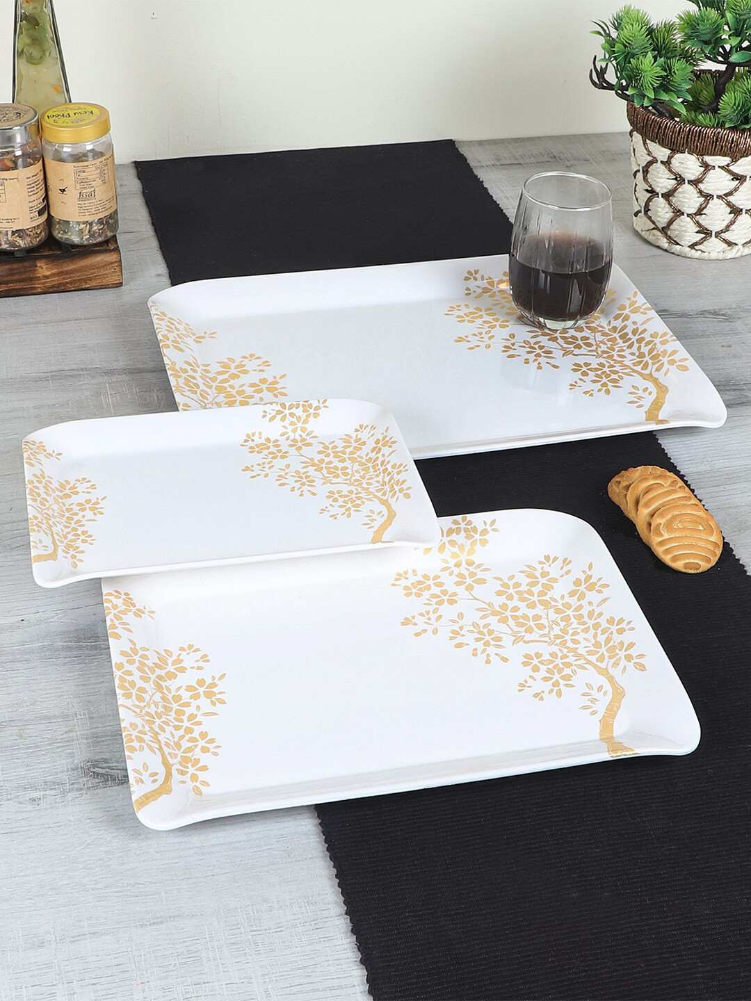 CDI Set Of 3 White & Yellow Printed Melamine Tray Set