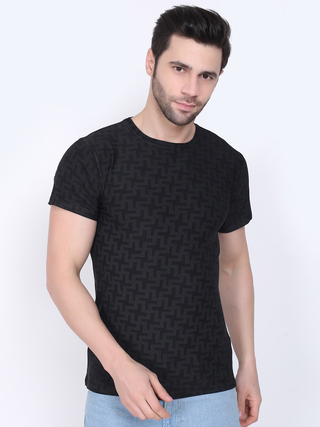 Camey Men Black Printed  Dry-Fit T-shirt