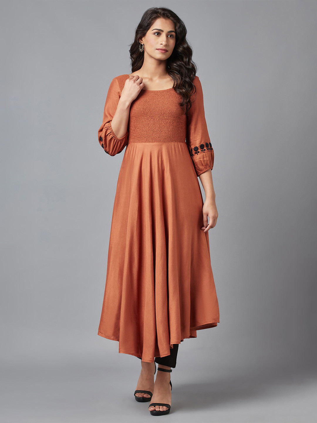 W Brown Smocked Puff Sleeves Maxi Dress