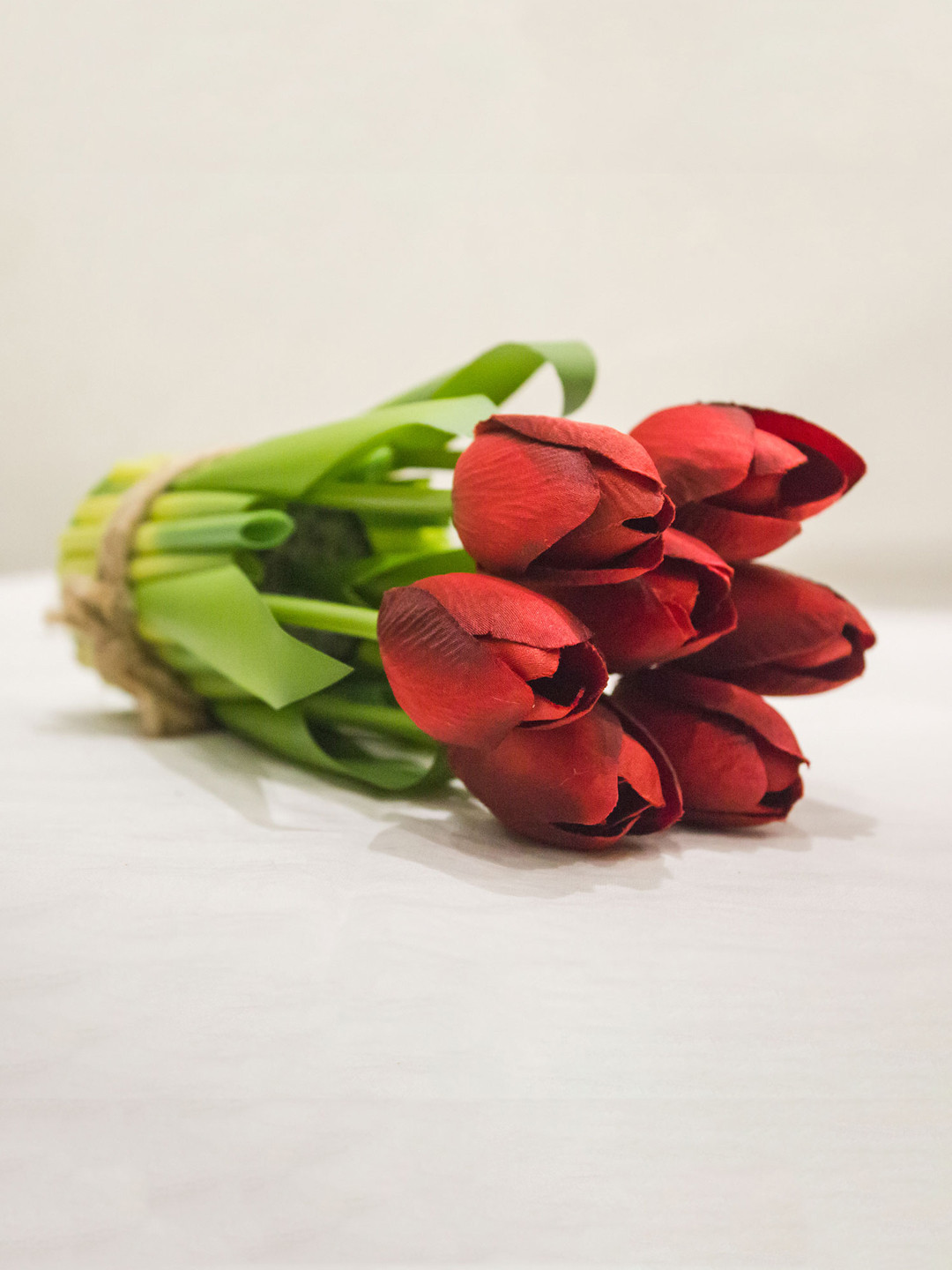 AMFLIX Red & Green Artificial Tulip Flowers Bunch