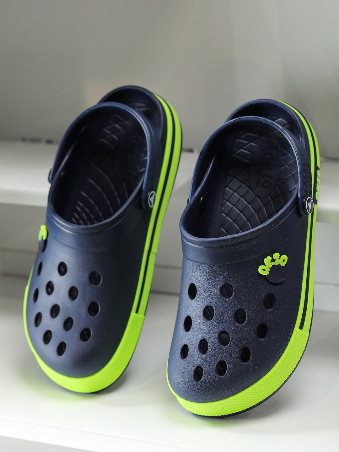 ABROS Boys Navy Blue & Green Rubber Clogs