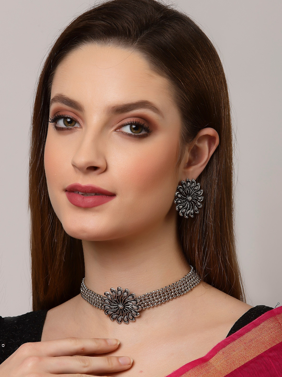 Arrabi Women Silver-Toned & Black Oxidised Jewellery Set