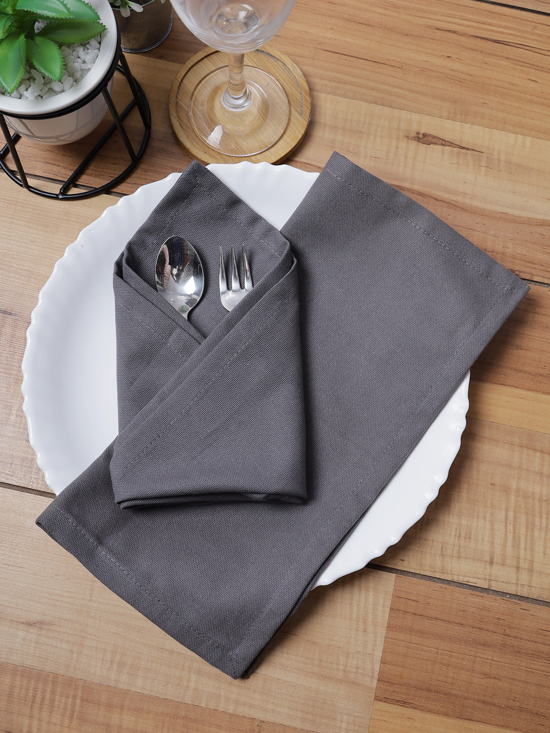 Soumya Set Of 6 Grey Solid Pure Cotton Table Napkins