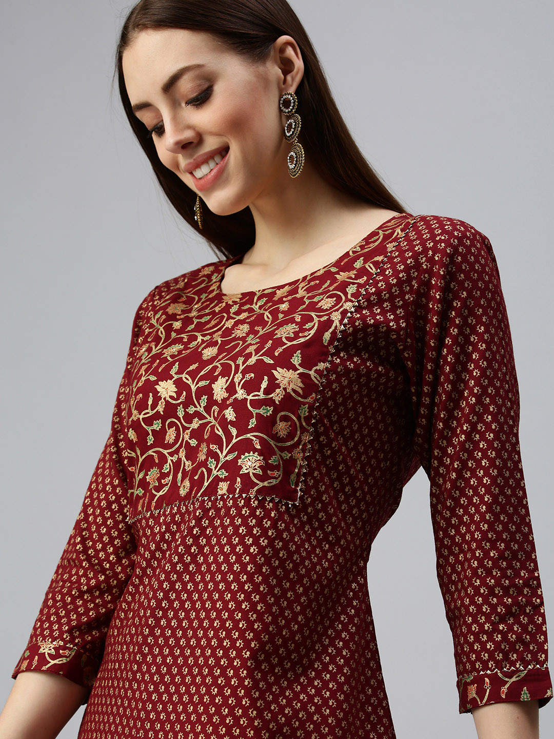 SHOWOFF Women Maroon Ethnic Motifs Round Neck High Slit Straight Kurta with Trousers