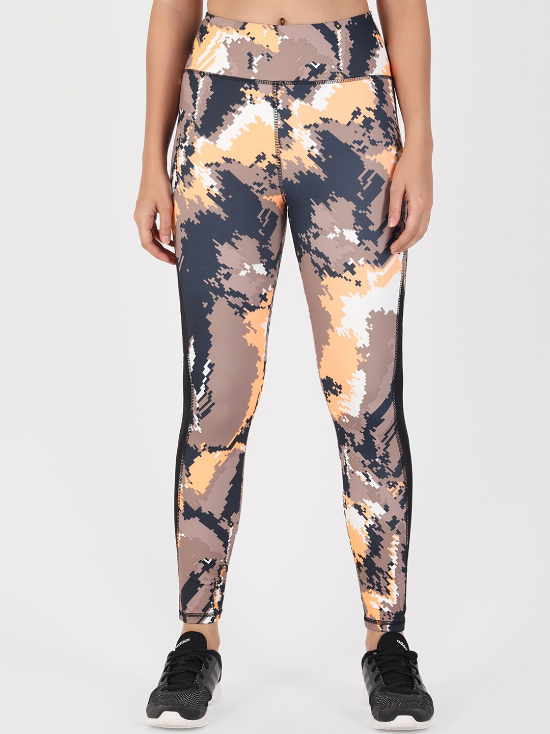 ATHLISIS Women Beige & Blue Abstract Printed Ankle-Length Tights