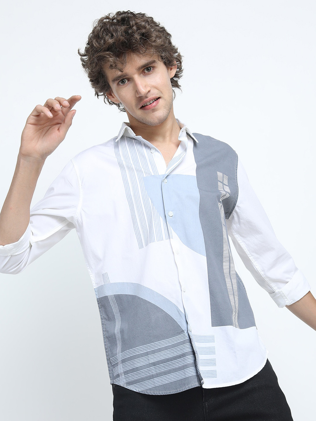 HIGHLANDER Men White Colourblocked Slim Fit Casual Shirt