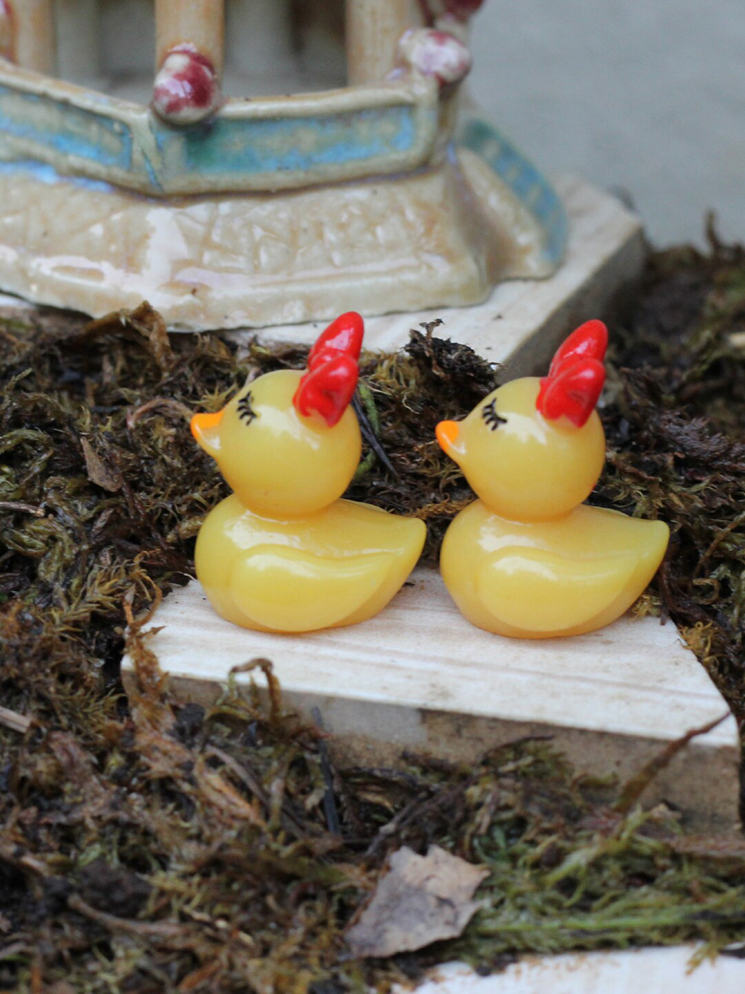 TAYHAA Set Of 12 Yellow Ducks With Red Bows Garden Accessories