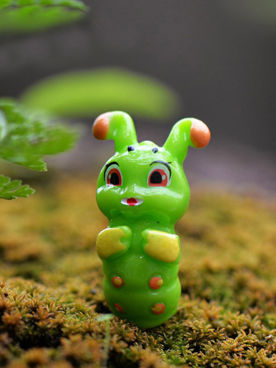 TAYHAA Green Set of 12 Cute Caterpillar Garden Toy Showpieces