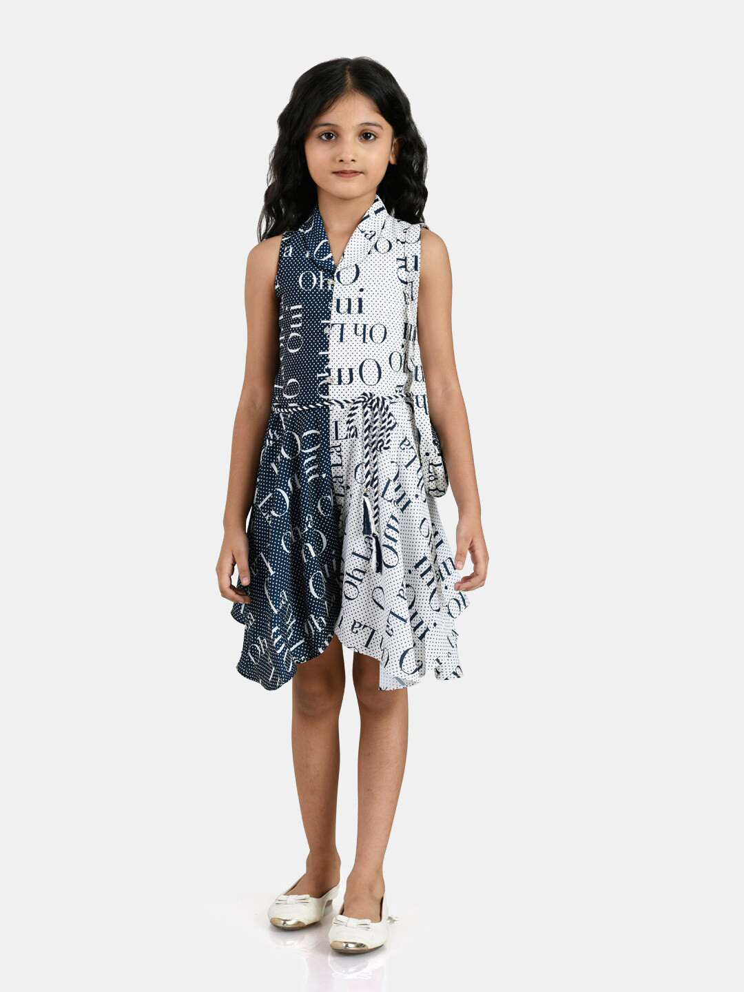 Peppermint Girls Navy Blue & White Shawl Neck Printed Jumpsuit