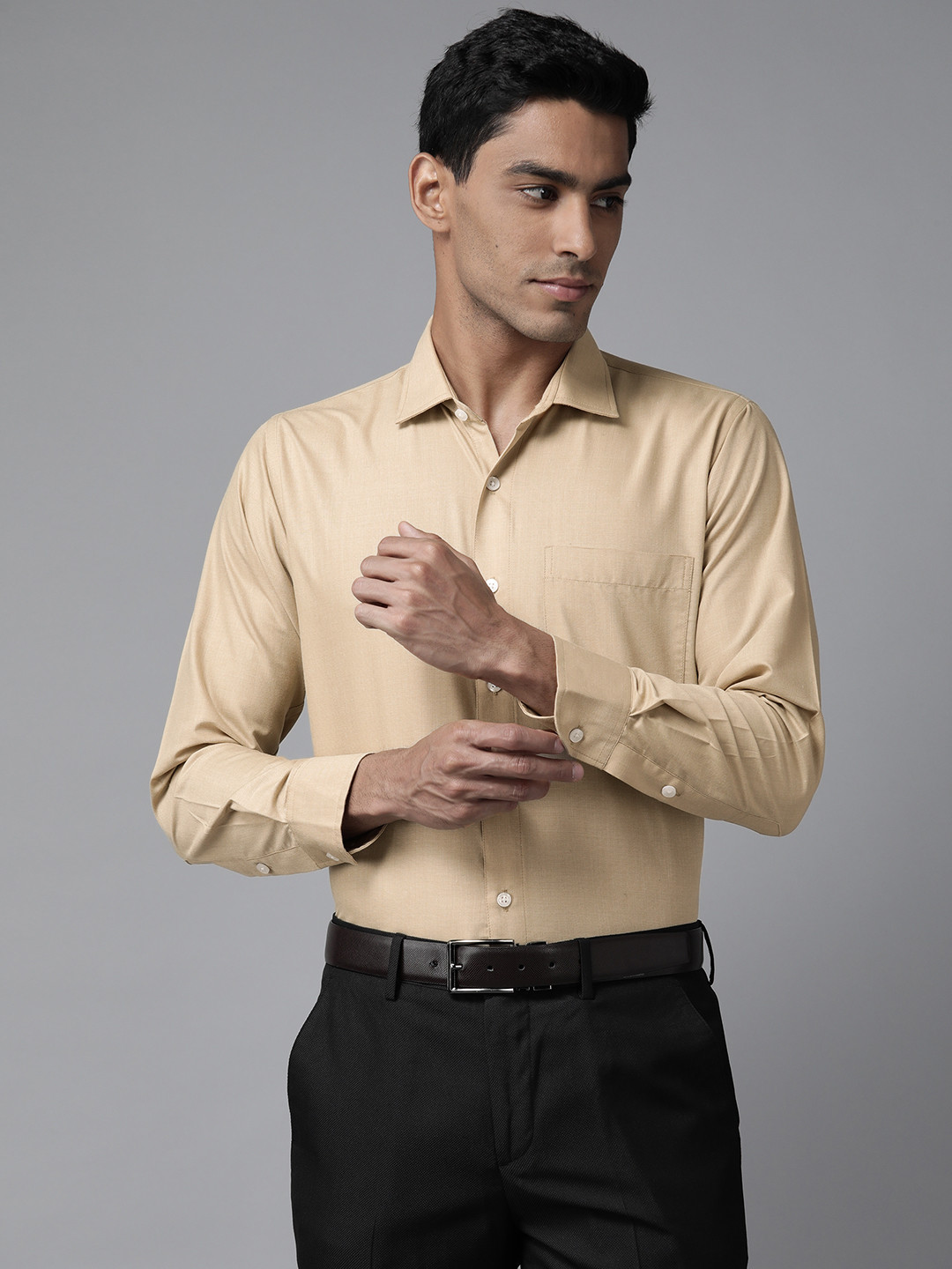 Shaftesbury London Men Khaki Smart Slim Fit Semiformal Shirt