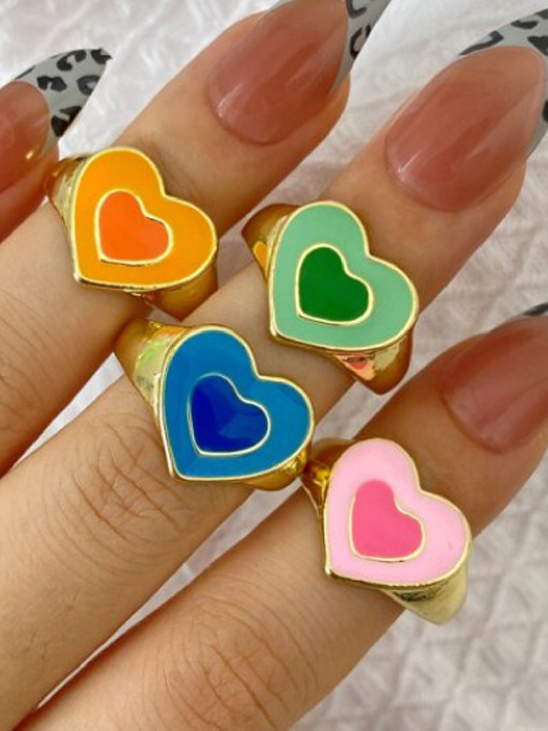 Jewels Galaxy Set of 4 Gold-Plated Heart Shaped Rings