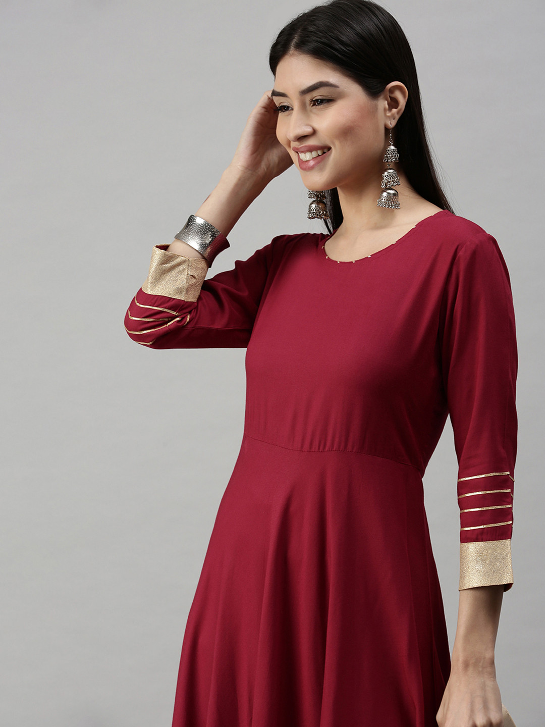 SHOWOFF Women Maroon Round Neck Gotta Patti Three-Quarter Sleeves Anarkali Kurta