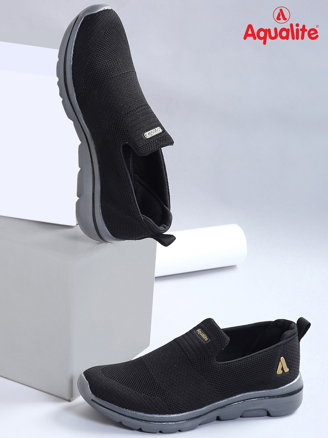 Aqualite Men Charcoal Mesh Slip On Running Shoes