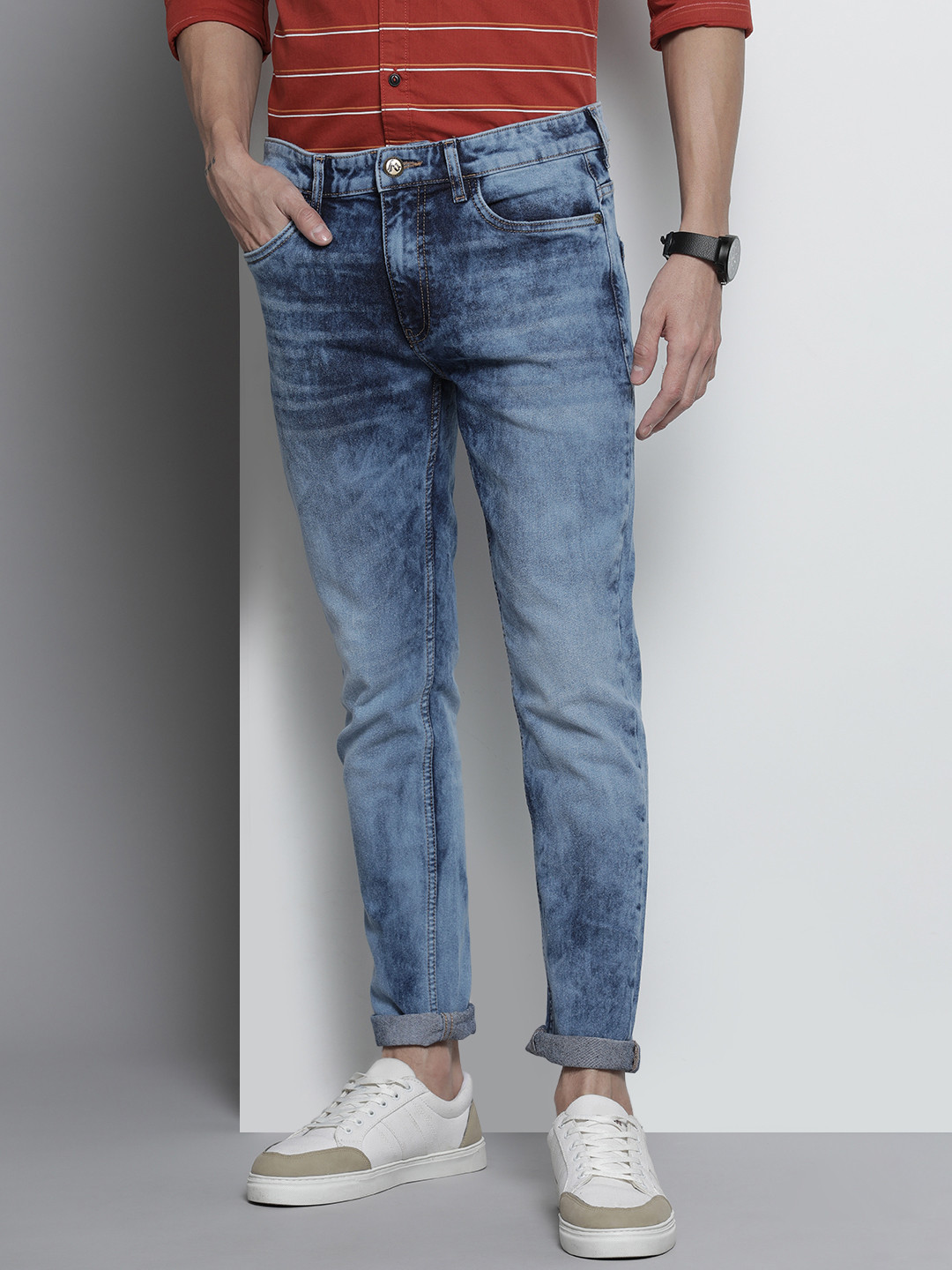The Indian Garage Co Men Blue Slim Fit Light Fade Stretchable Jeans