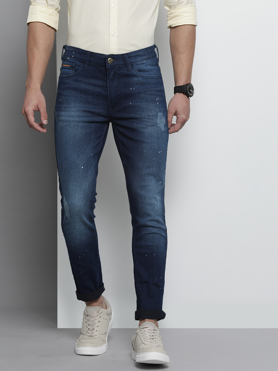 The Indian Garage Co Men Blue Slim Fit Low Distress Light Fade Stretchable Jeans