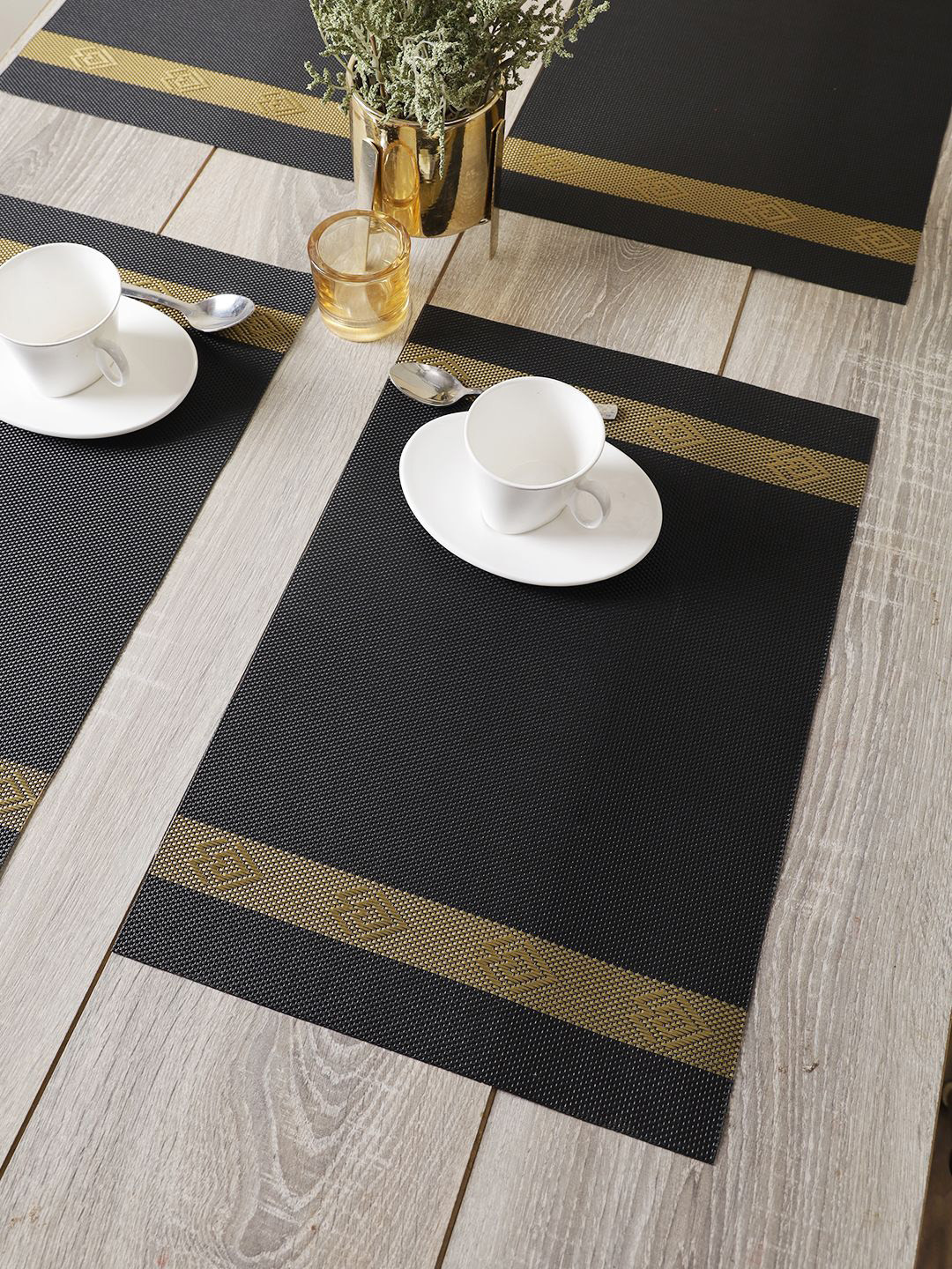 BIANCA Set Of 6 Black & Gold-Coloured Woven Table Placemats