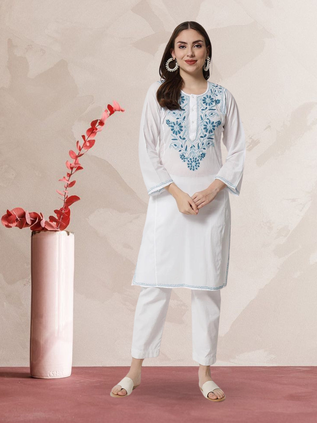 PARAMOUNT CHIKAN Women White & Blue Chikankari Hand Embroidered Yoke Cotton Straight Kurta