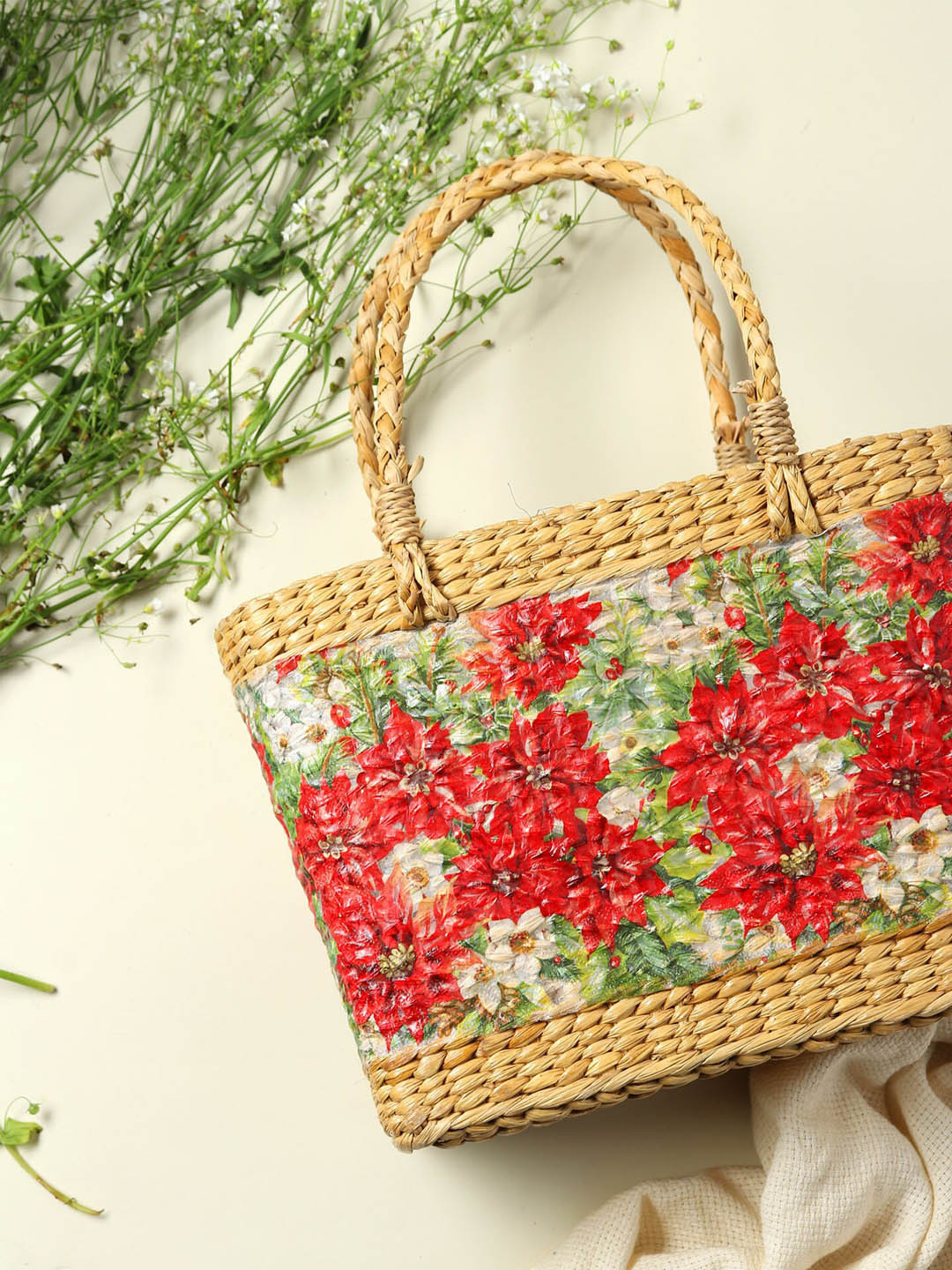 HABERE INDIA Red & Beige Grass Fruit and Vegetable Basket