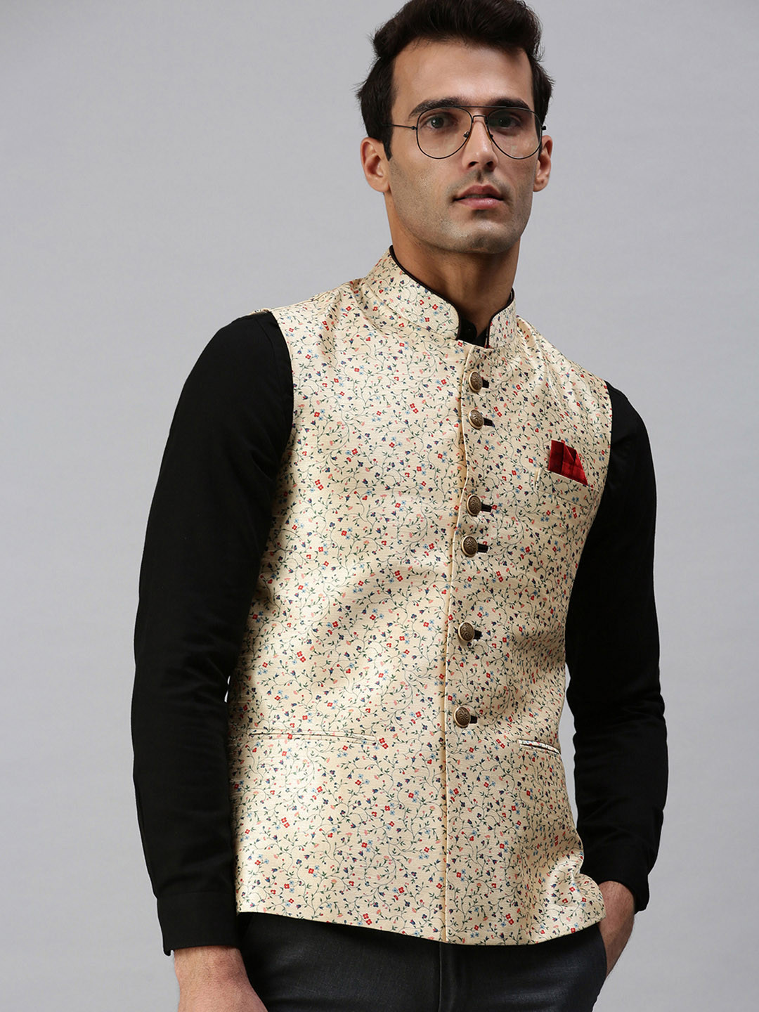 SHOWOFF Men Cream-Coloured & Red Printed Nehru Jackets With Pocket Square