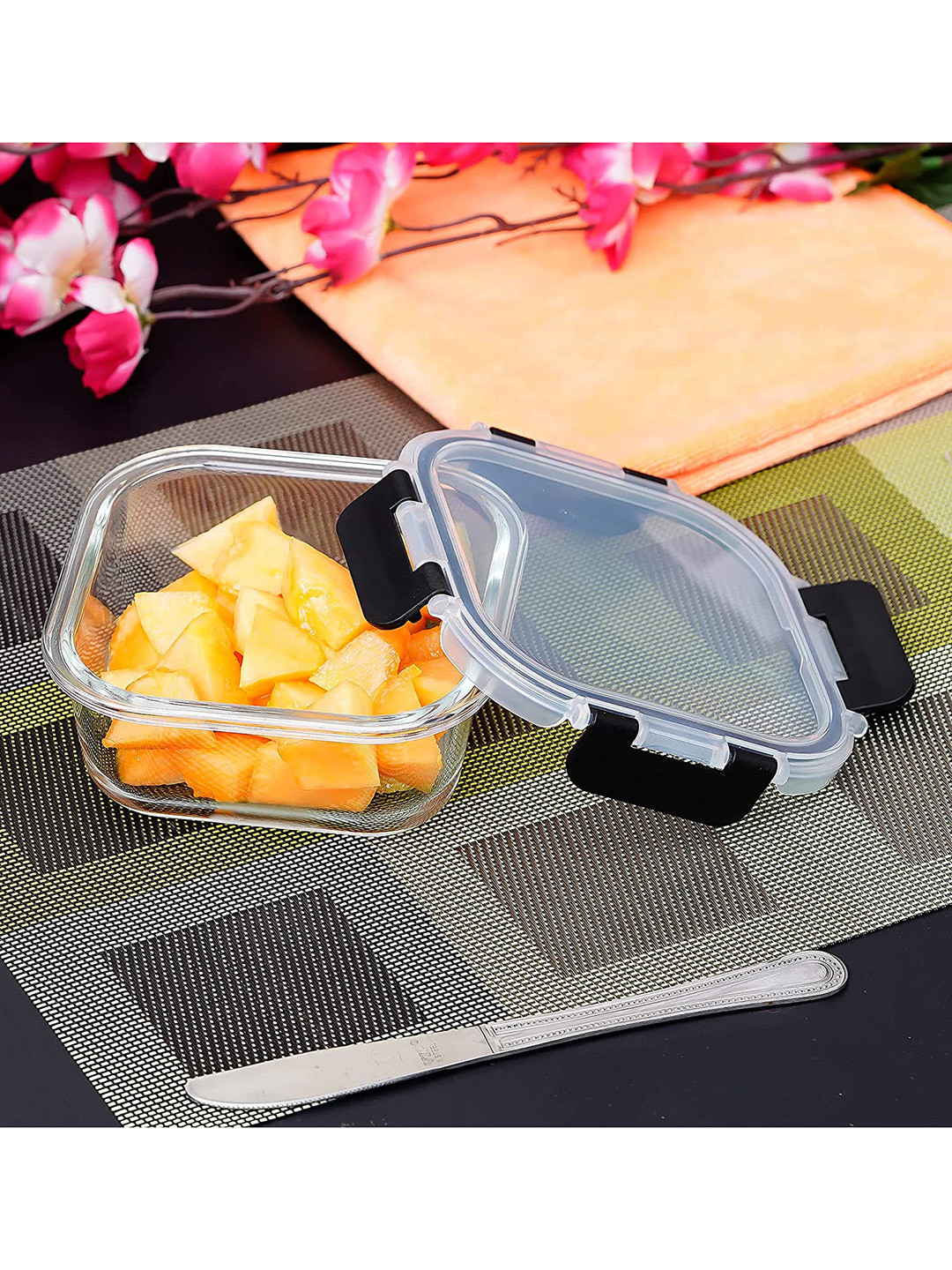 Femora Transparent Borosilicate Glass Microwave Safe Clip-On Graduated Container-500ml