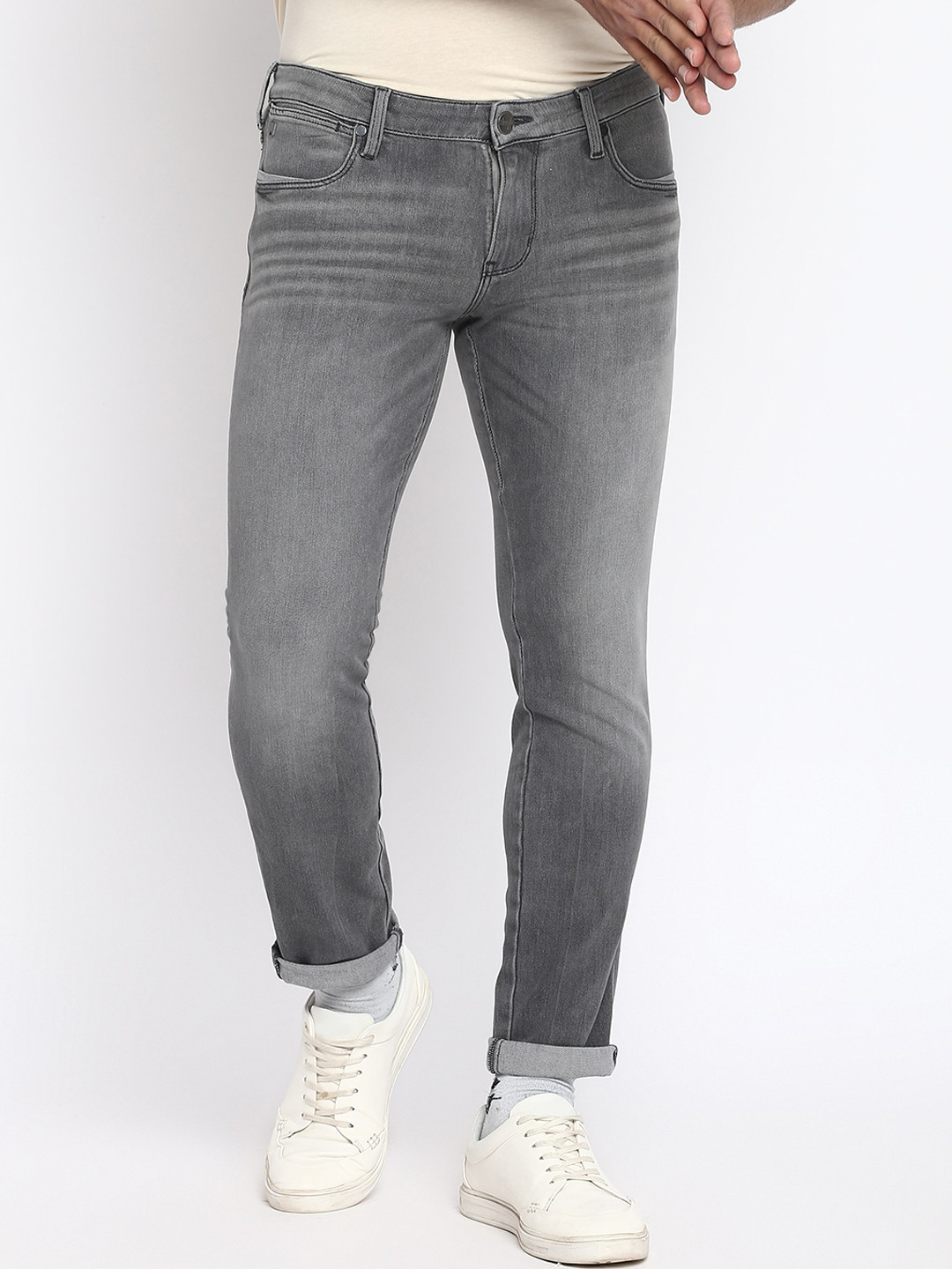 Wrangler Men Grey Slim Fit Low-Rise Heavy Fade Jeans