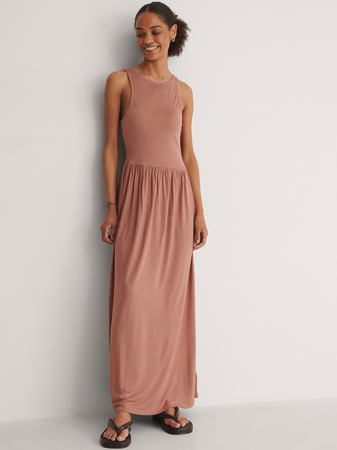 NA-KD Dusty Pink Solid Knitted Maxi Dress