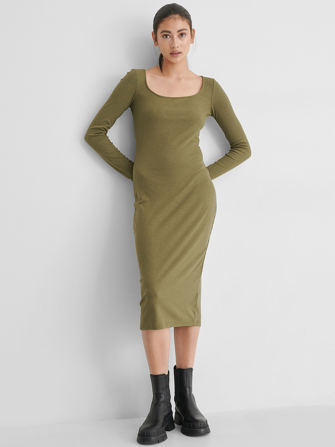 NA-KD Women Khaki Ribbed Sheath Midi Dress