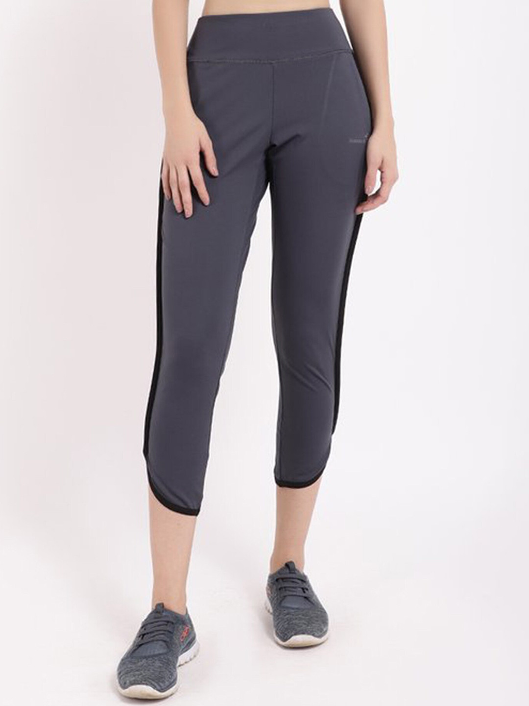 STUDIOACTIV Women Grey Solid Three-Fourth Track Pants