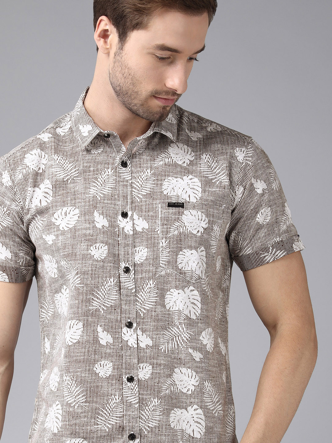 Voi Jeans Men Brown & White Standard Slim Fit Floral Printed Cotton Casual Shirt