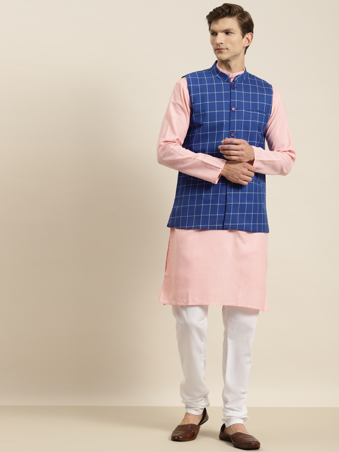 SOJANYA Men Pink & Blue Kurta with Churidar & Nehru Jacket