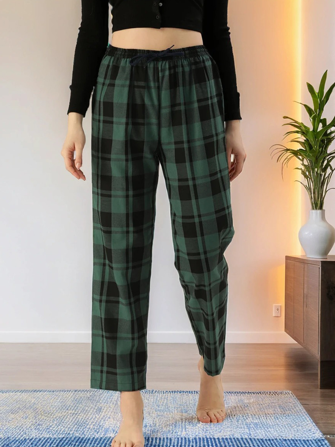 Kryptic Women Relaxed Fit Checked Lounge Pants