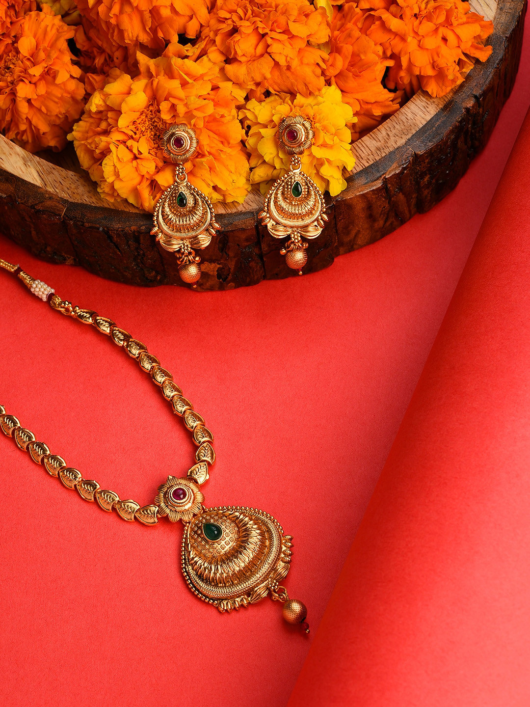 SOHI Women Gold-Plated Green & Pink Meenakari Necklace with Earrings