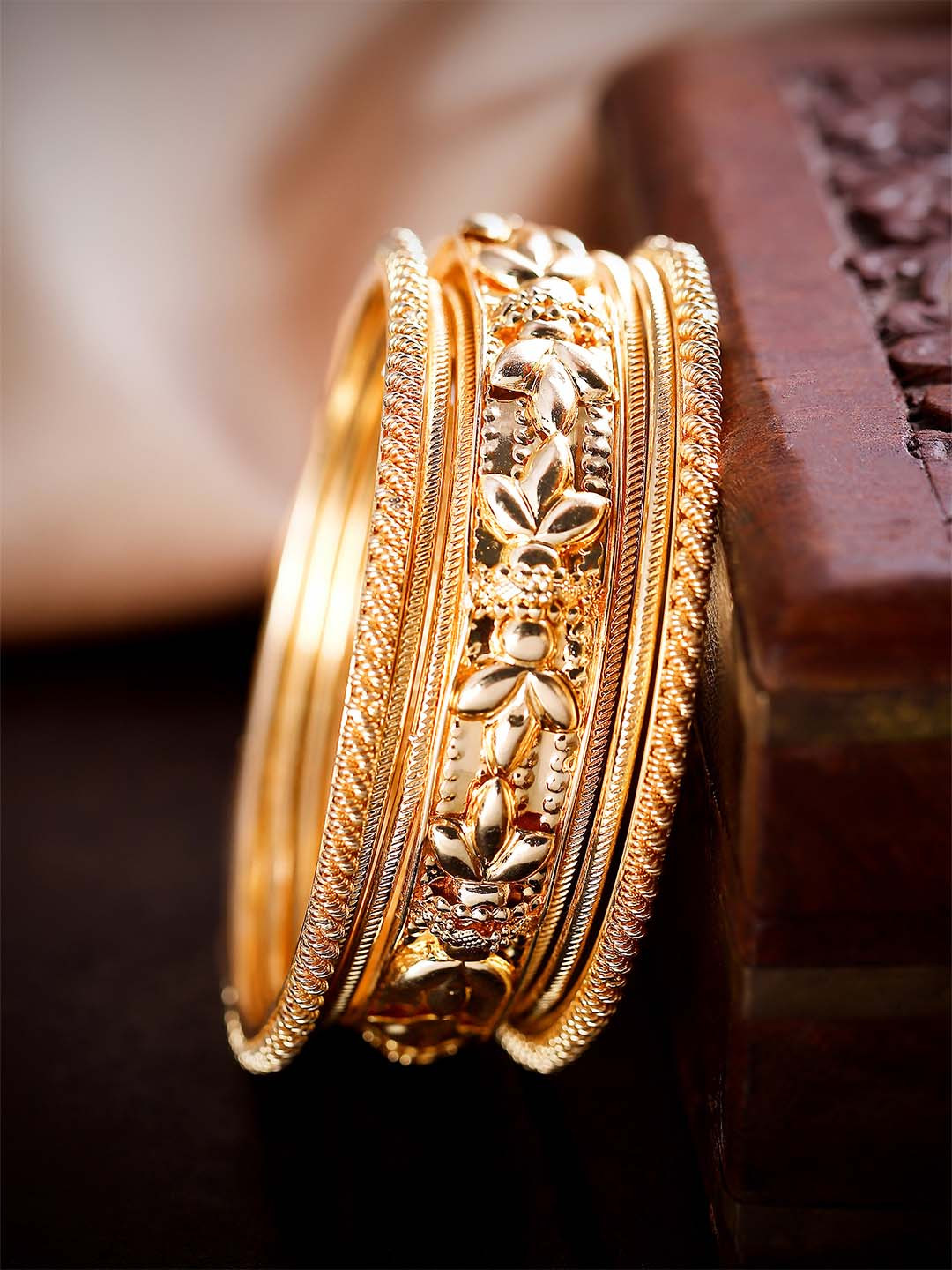 Rubans Set of 7 18K Gold-Plated Intricate Detailing Floral Textured Bangles