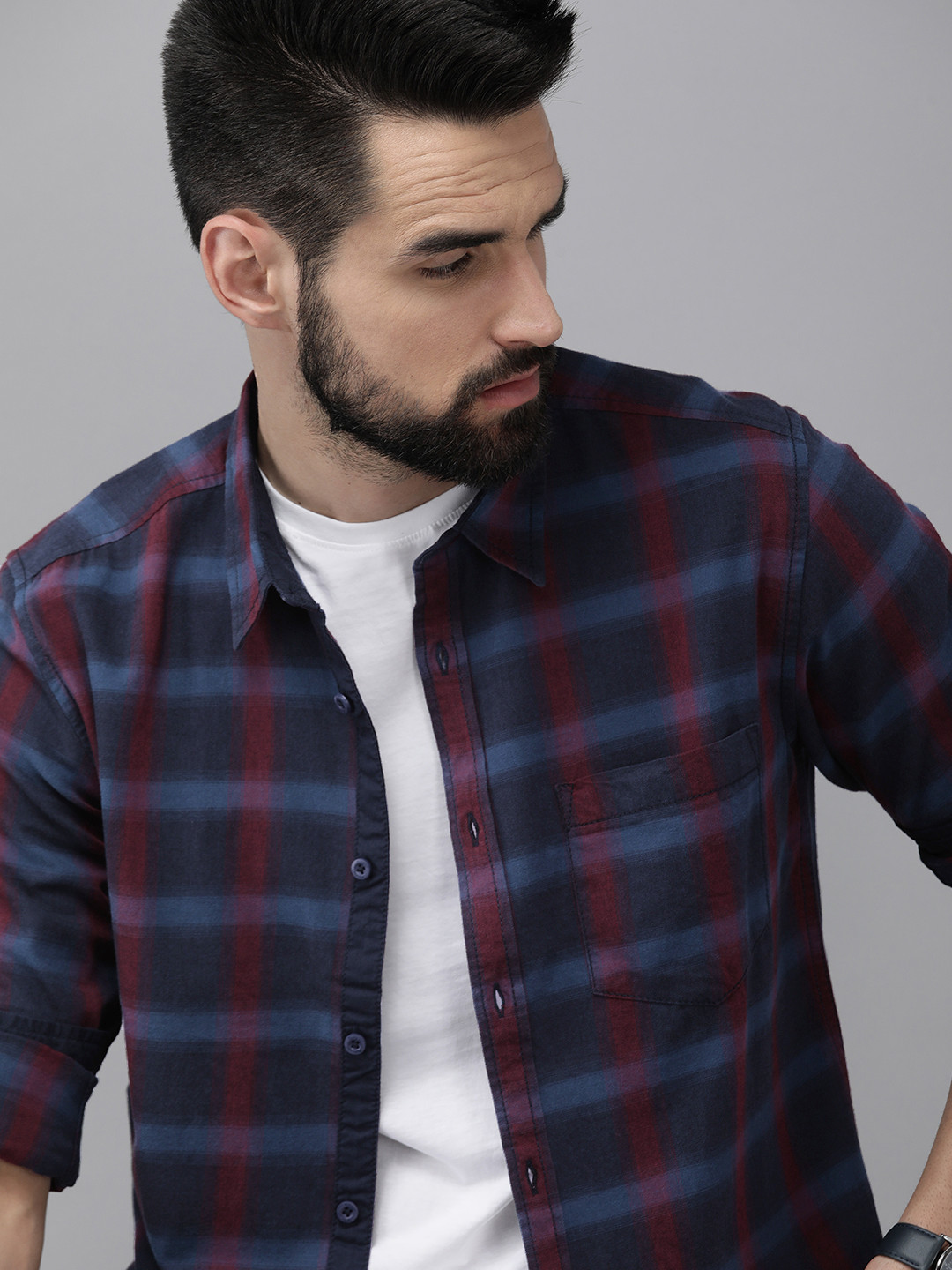 Roadster Men Navy Blue & Red Checked Pure Checked Casual Shirt