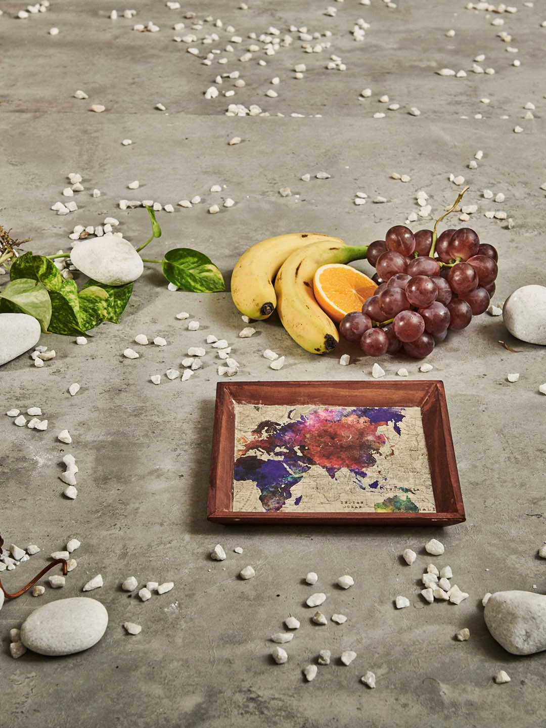 A Tiny Mistake Off-White & Brown A Tiny Mistake Atlas Wooden Square Tray