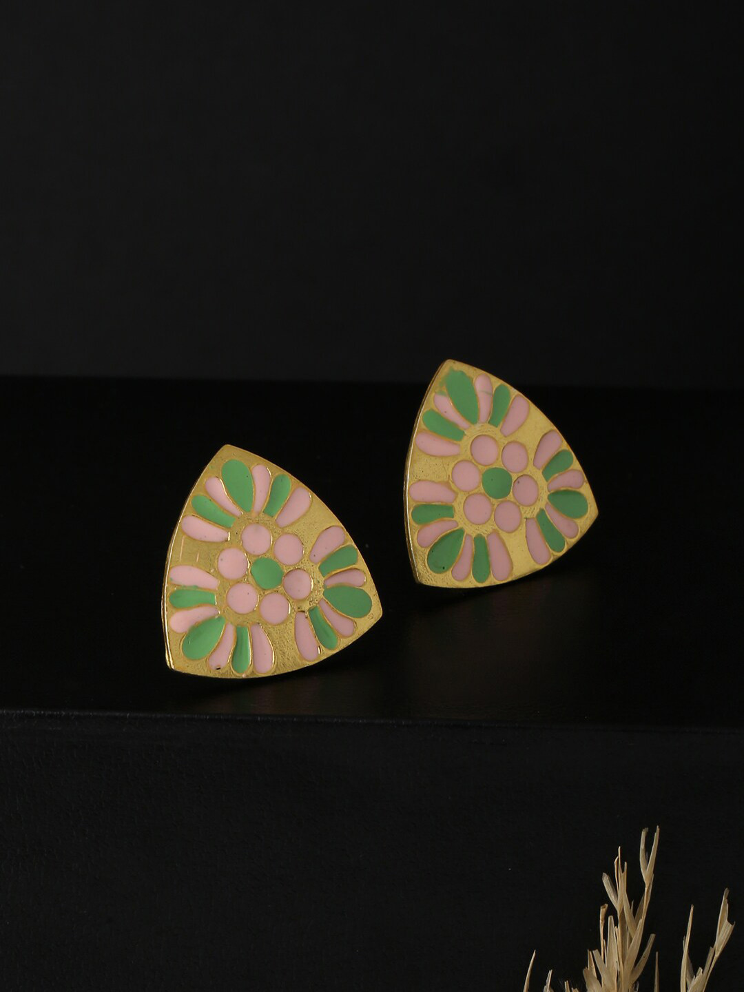 kashwini Gold-Plated Contemporary Studs Earrings