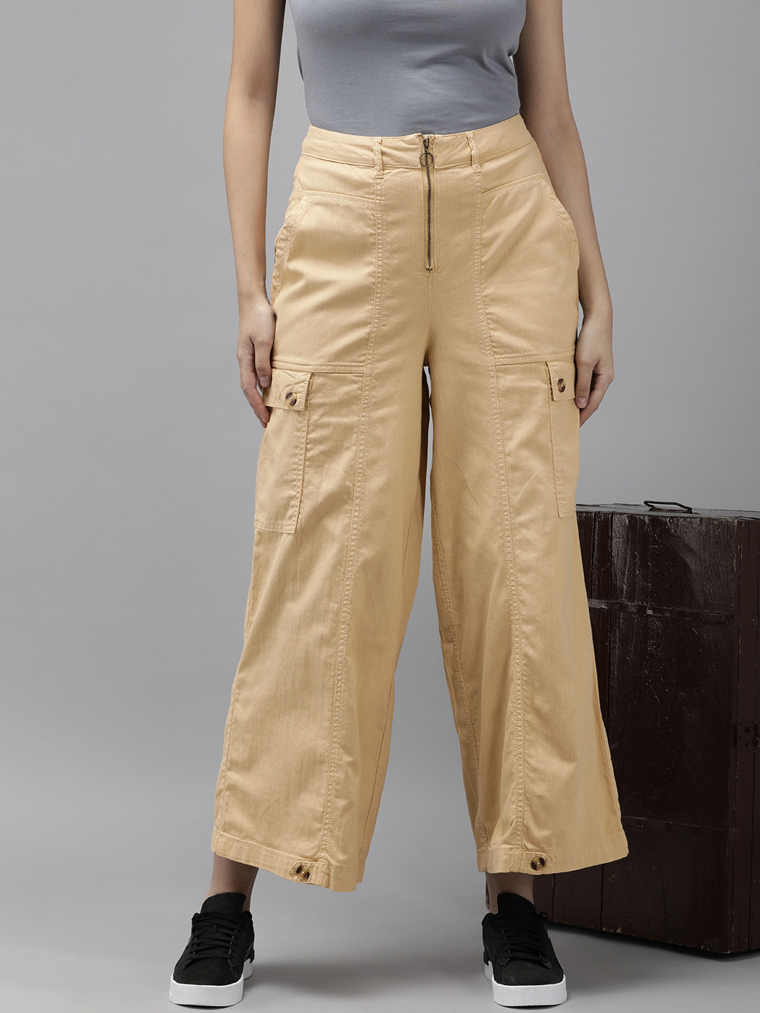 Roadster Women High-Rise Cargo Trousers