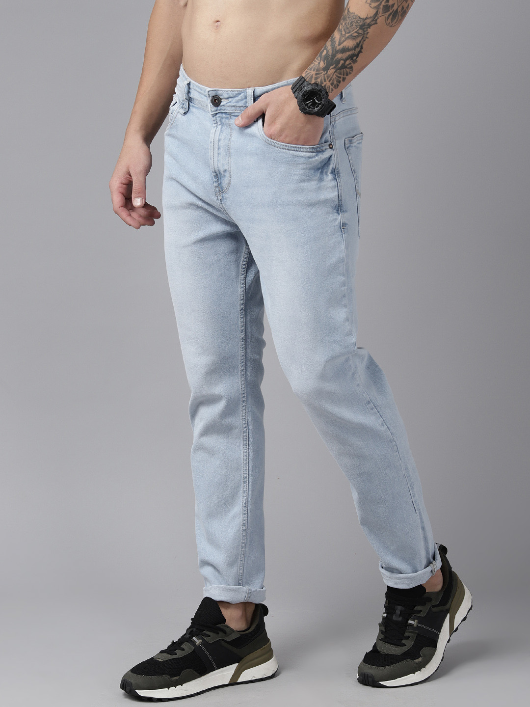 Roadster Men Relaxed Tapered Fit Light Fade Stretchable Jeans