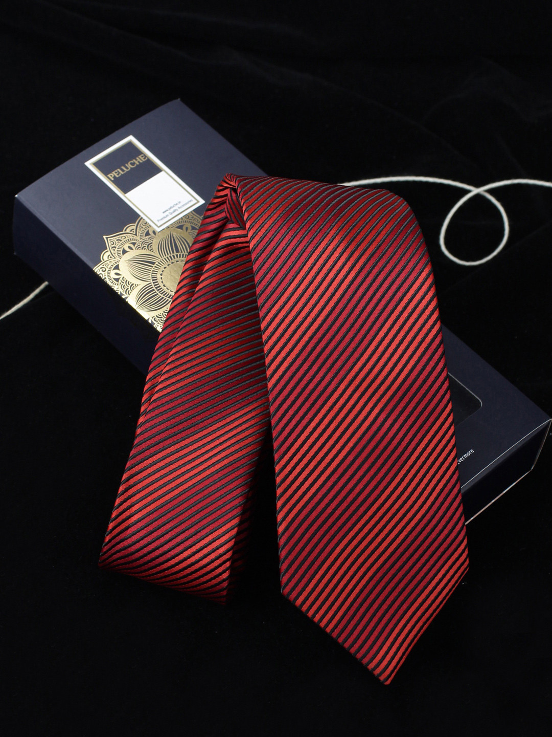 PELUCHE Men Red Striped Broad Tie