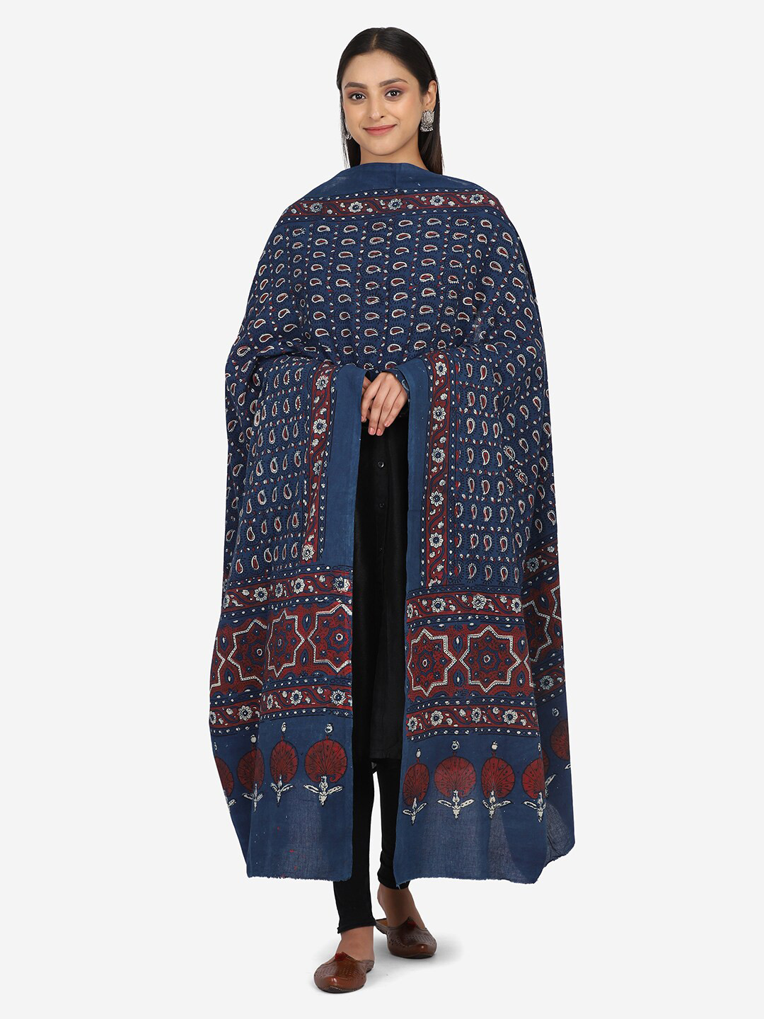 THE WEAVE TRAVELLER Blue & Red Paisley Block Printed Pure Cotton Dupatta
